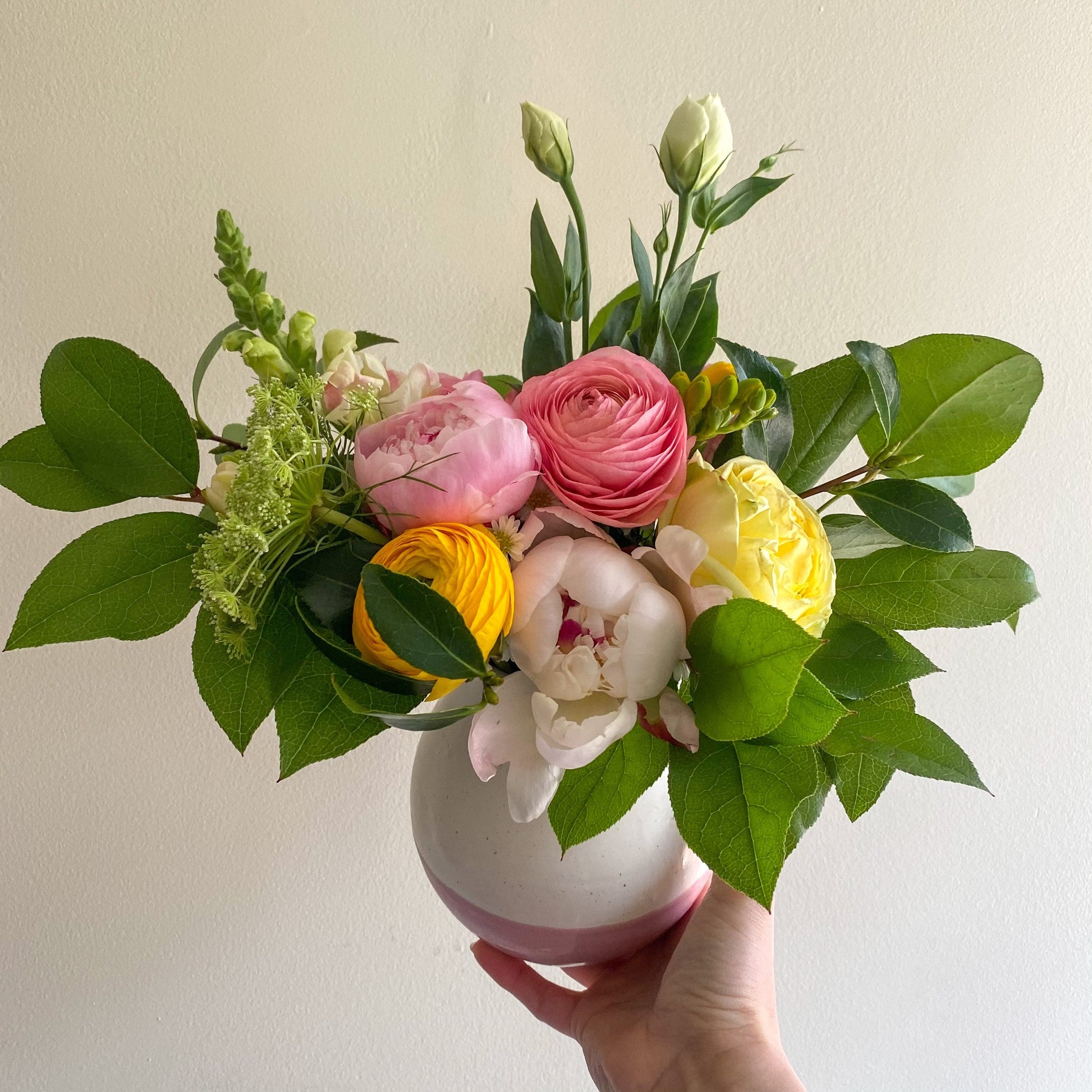 Mother's Day Blooms 💐 Only Available for Mother's Day Weekend - May 8th & 9th - Brave Blooms