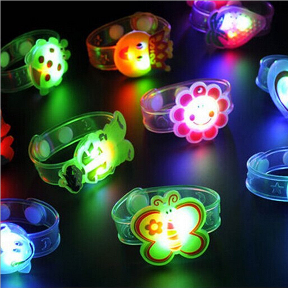 New Unique Light Flash Toys for Chidlren girls Wrist Hand Take Dance Party Dinner Party Flash toys Wrist Light up toy Girls